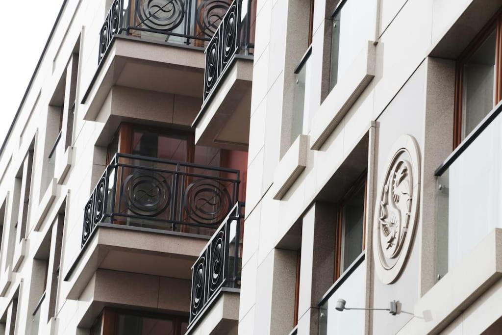 קרקוב Ekskluzywny Apartament W Centrum Z Balkonem I Parkingiem מראה חיצוני תמונה