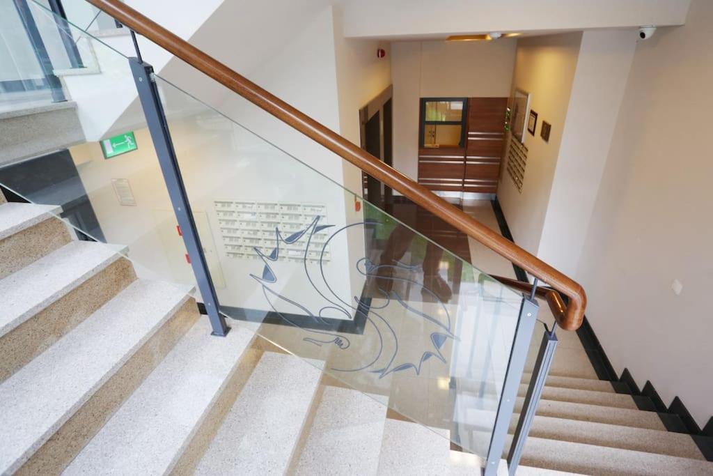 קרקוב Ekskluzywny Apartament W Centrum Z Balkonem I Parkingiem מראה חיצוני תמונה